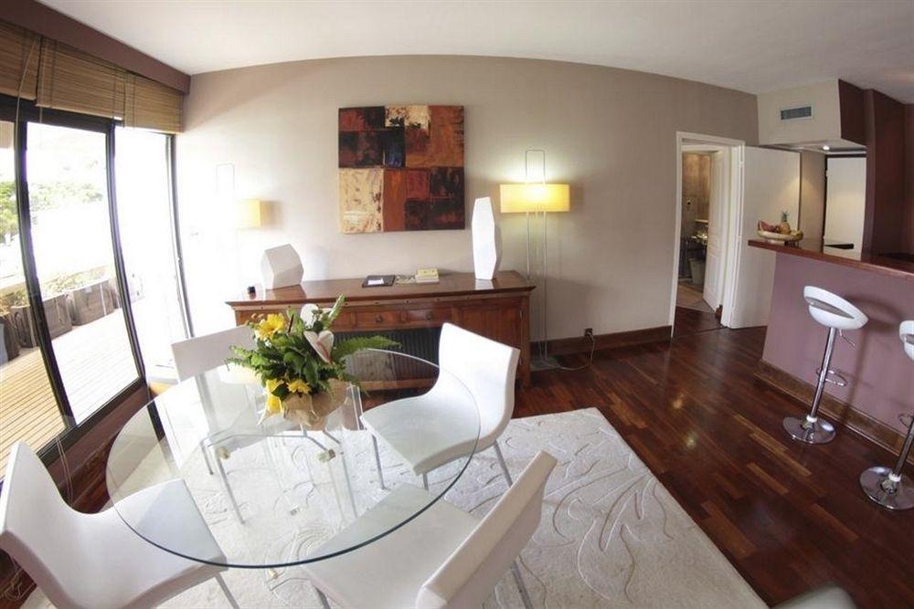 Hotel Le Saint Denis Room photo