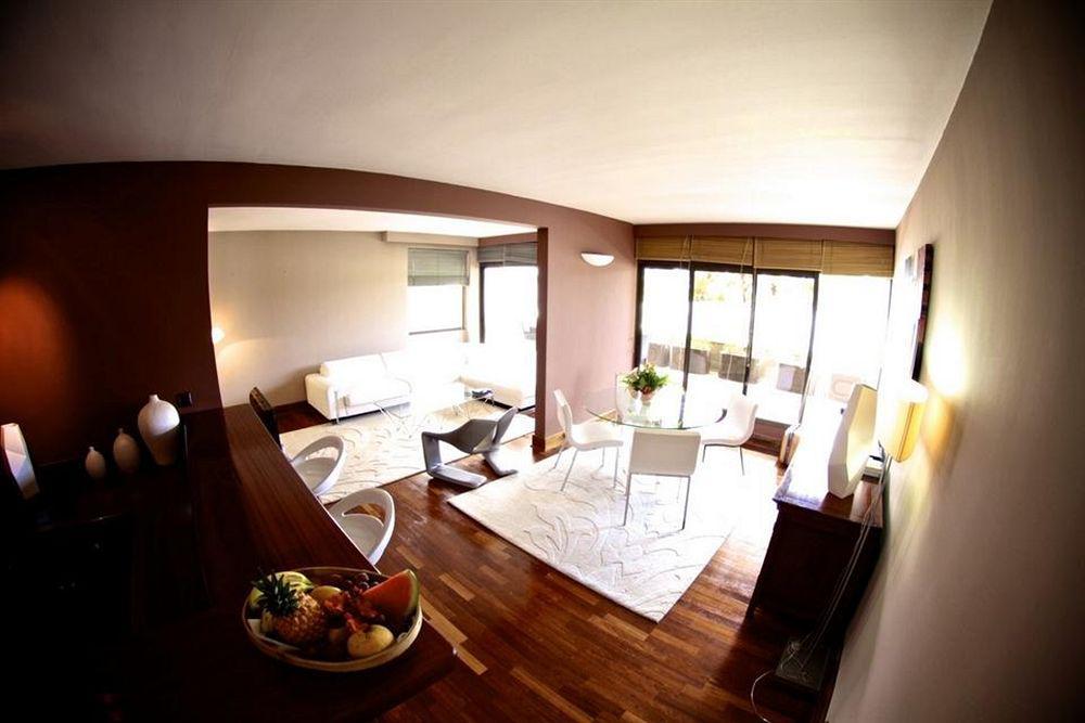 Hotel Le Saint Denis Room photo